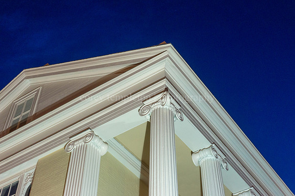 Charles Q. Clapp House, Night