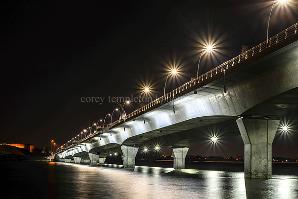 Veterans Memorial Bridge
