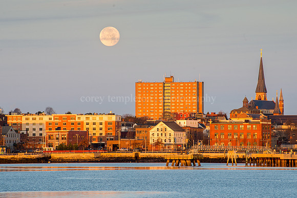 Winter Moonset