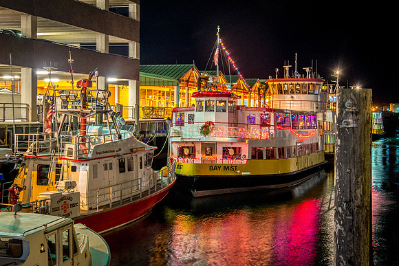 Holiday on the Harbor