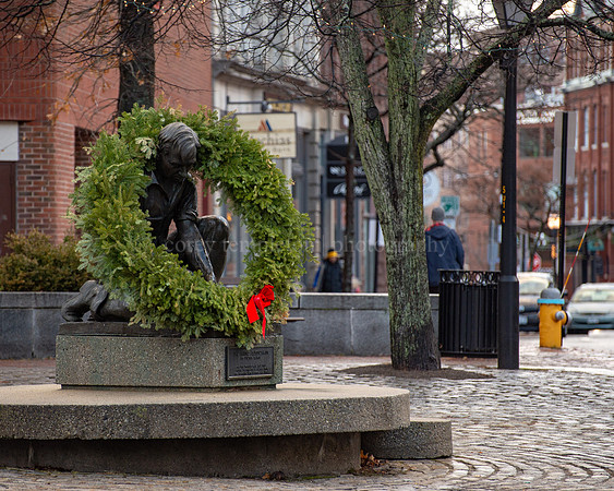 Maine Lobsterman Statue by Victor Kahill, with Wreath
