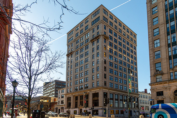 Time & Temperature Building in Monument Square