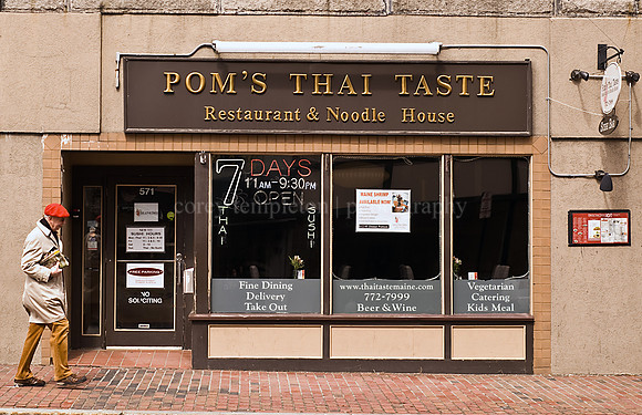 Pom's Thai Taste