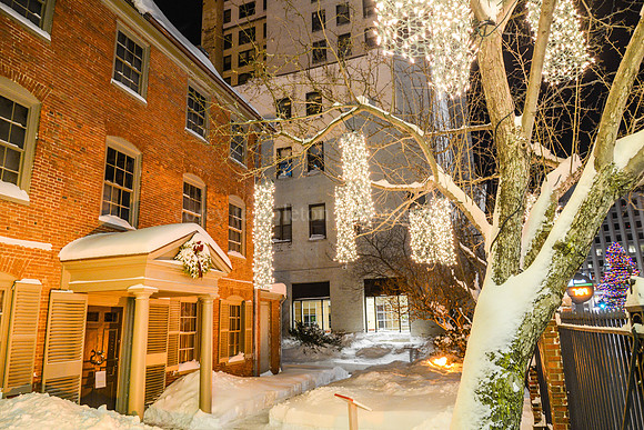 Longfellow House, Winter