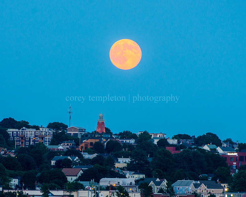 Moon Over Munjoy